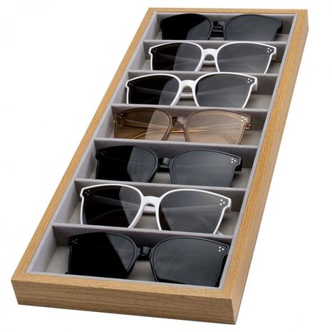 Tároló 7 rekesszel szemüvegre vagy egyéb kiegészítőkre